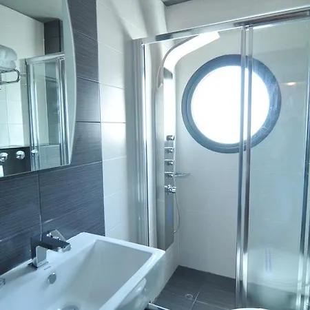 ホテル Panorama Paralía